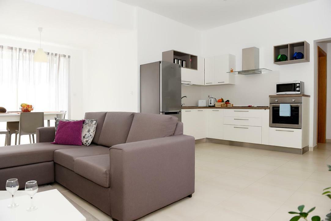 13 Village Apartments Mellieħa Eksteriør billede