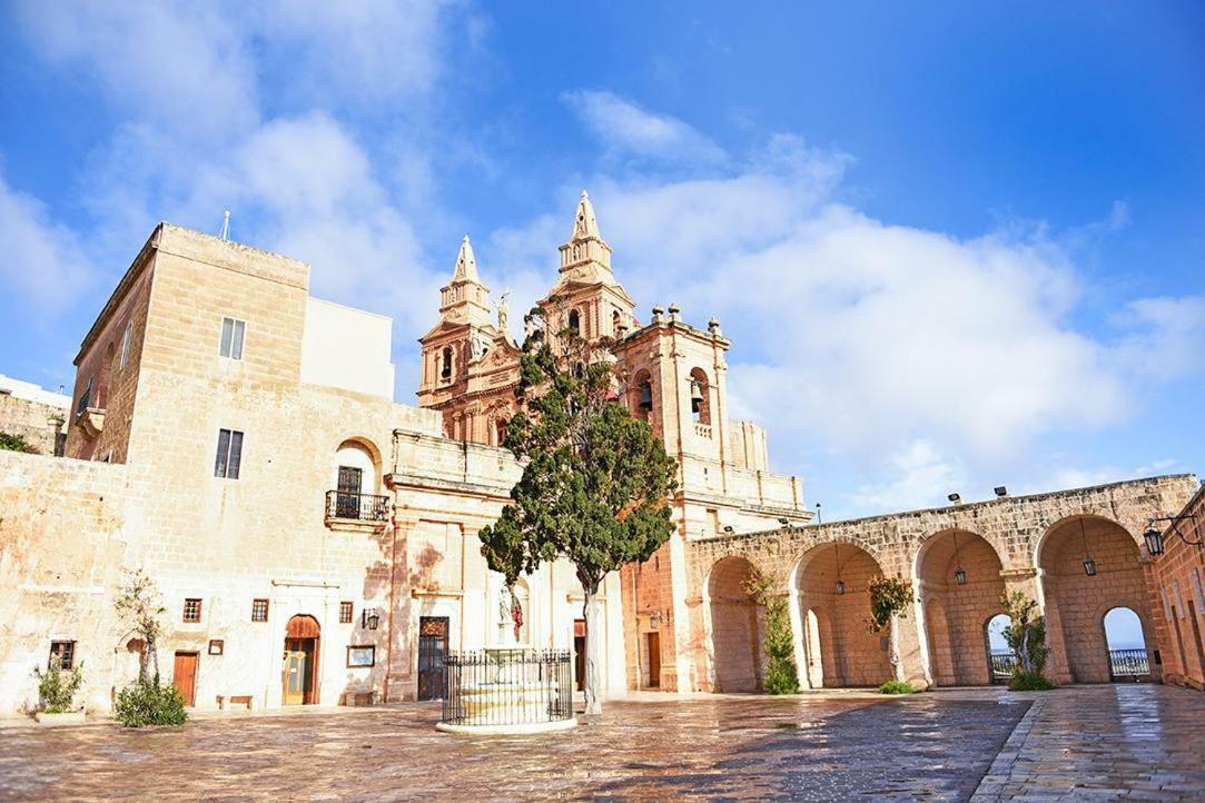 13 Village Apartments Mellieħa Eksteriør billede